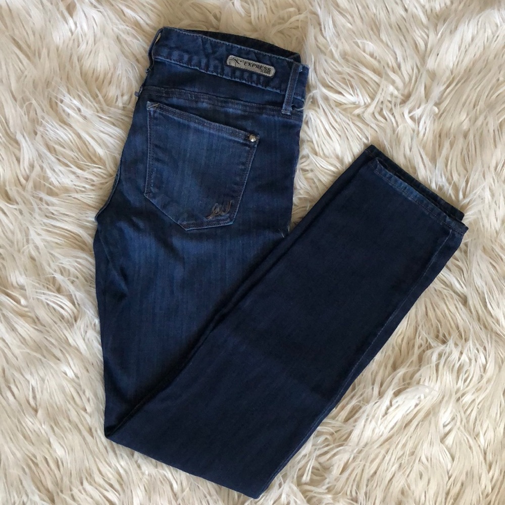 Express dark wash jeans, skinny, regular fit.